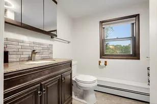 124 Williamson Dr, Waterbury, CT 06710 - Photo 32