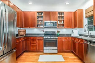 37 Faith Ln, Danbury, CT 06810 - Photo 14