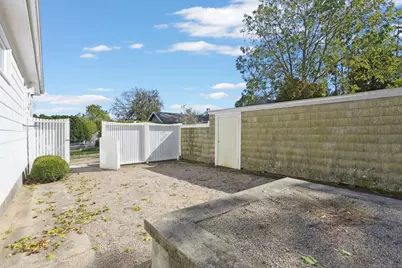 152 Blydenburg Avenue, New London, CT 06320 - Photo 24