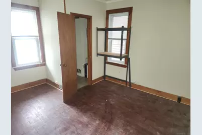 38 Clifton Avenue, Ansonia, CT 06401 - Photo 4