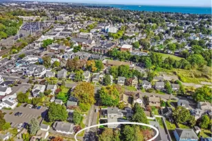 43 Helen St, Fairfield, CT 06824 - Photo 4