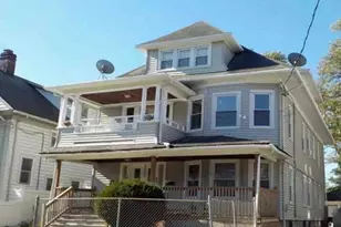 695 697 Laurel Ave, Bridgeport, CT 06604 - Photo 2