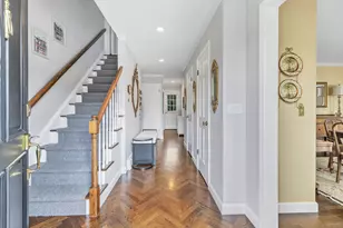 105 Charter Oak Rd, Fairfield, CT 06824 - Photo 4