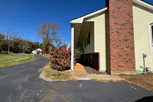 129 Pine St, Columbia, CT 06237 - Photo 4