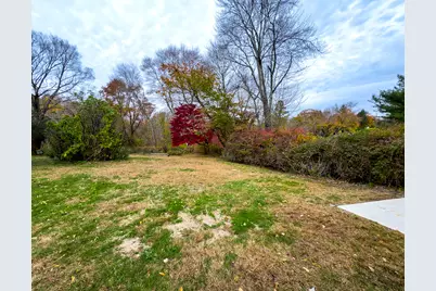 1814 Newfield Avenue #Cottage, Stamford, CT 06903 - Photo 12