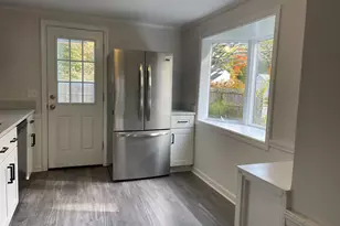 2 Simscroft Rd, Simsbury, CT 06070 - Photo 6