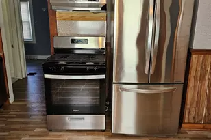 7 Willoughby St, Bristol, CT 06010 - Photo 2