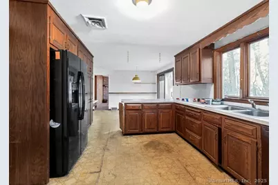 51 Charing Cross, Avon, CT 06001 - Photo 12