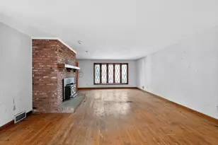 51 Charing Cross, Avon, CT 06001 - Photo 8