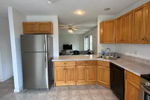 11 Saint John St, North Haven, CT 06473 - Photo 4