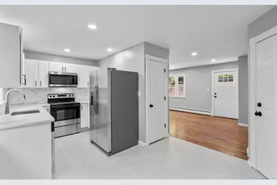 3 Horseshoe Drive, Danbury, CT 06811 - Photo 10