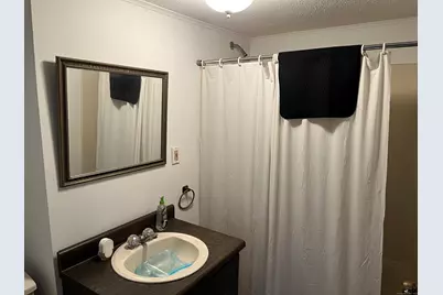 30 Thompson Street, East Haven, CT 06513 - Photo 12