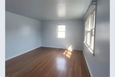 114 Oxford Street, Bridgeport, CT 06606 - Photo 2