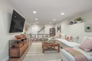 945 Mackenzie Ln, Oxford, CT 06478 - Photo 30