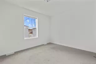 55 Sugar St, Newtown, CT 06470 - Photo 14