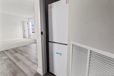 55 Sugar Street #5, Newtown, CT 06470 - Photo 8