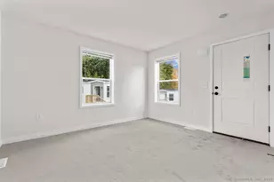 55 Sugar St, Newtown, CT 06470 - Photo 16