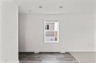 55 Sugar St, Newtown, CT 06470 - Photo 6