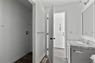 55 Sugar St, Newtown, CT 06470 - Photo 10