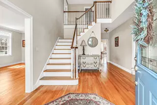 71 Old Dairy Ln, Shelton, CT 06484 - Photo 2