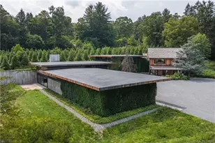 4 Good Hill Rd, Weston, CT 06883 - Photo 4
