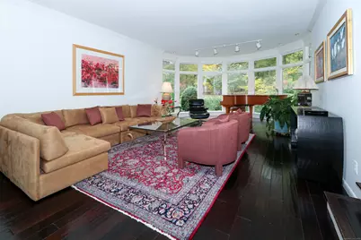 947 Galloping Hill Road, Fairfield, CT 06824 - Photo 10