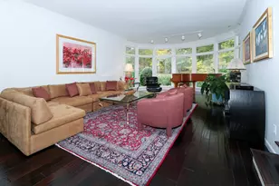 947 Galloping Hill Rd, Fairfield, CT 06824 - Photo 10