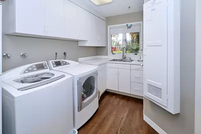 947 Galloping Hill Road, Fairfield, CT 06824 - Photo 24