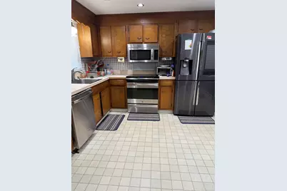 234 Woodland Avenue, Bloomfield, CT 06002 - Photo 6