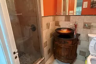 234 Woodland Ave, Bloomfield, CT 06002 - Photo 8