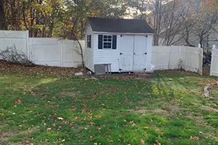 6 Norway Rd, North Haven, CT 06473 - Photo 8