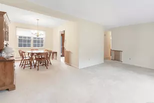 19 Robin Ln, Shelton, CT 06484 - Photo 14