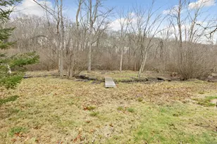 19 Robin Ln, Shelton, CT 06484 - Photo 8