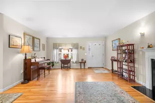 12 Woodridge Dr, Windsor Locks, CT 06096 - Photo 4