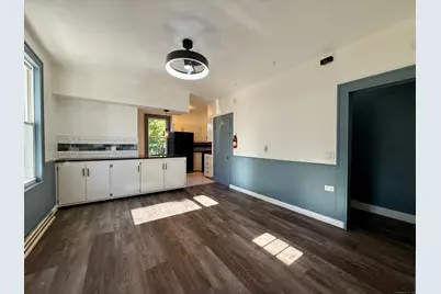 22 Hawthorne Avenue, Derby, CT 06418 - Photo 2