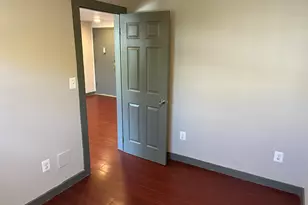 32 Cook Ave, Meriden, CT 06451 - Photo 10