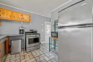 79 May St, West Haven, CT 06516 - Photo 8