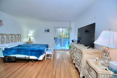 160 Glengarry Road #160, Fairfield, CT 06825 - Photo 16