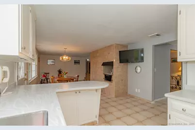 97 Longview Drive, Berlin, CT 06037 - Photo 8