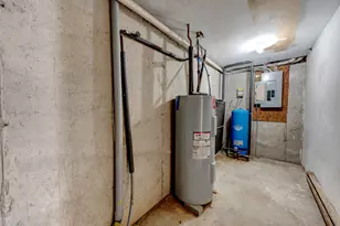 84 Wilmot St, Torrington, CT 06790 - Photo 20