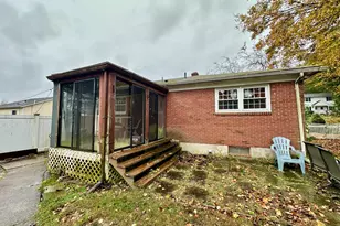 37 Ann St, Naugatuck, CT 06770 - Photo 18