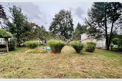 37 Ann Street, Naugatuck, CT 06770 - Photo 14