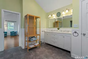 35 Hilltop Cir E, Milford, CT 06460 - Photo 26