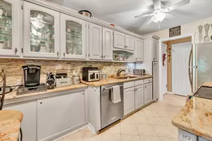 176 Heritage Vlg, Southbury, CT 06488 - Photo 4
