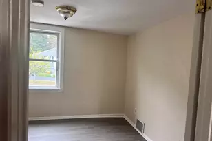 45 Huntington Ave, New Haven, CT 06512 - Photo 4