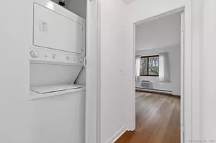 2998 Madison Ave, Bridgeport, CT 06606 - Photo 16