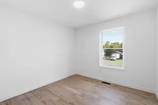 317 City Hill St, Naugatuck, CT 06770 - Photo 18