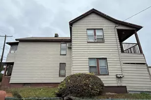 178 Island Brook Ave, Bridgeport, CT 06606 - Photo 4