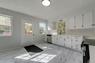 124 Potuccos Ring Rd, Wolcott, CT 06716 - Photo 18