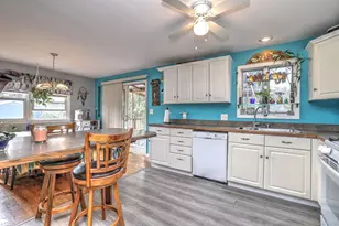 24 Collingsdale Dr, Milford, CT 06461 - Photo 10